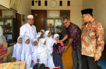 CSR PJUC kepada Asrama Yatim Putri Fadhilah Gresik 